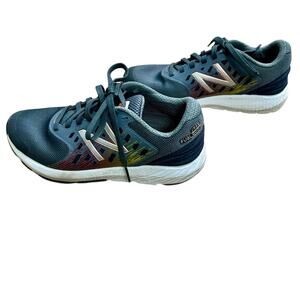 New Balance Boys Youth Urge Fuel Core Running Shoes Grey Size 3.5 EUC